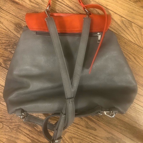 Vegan leather backpack, like new - Picture 10 of 16